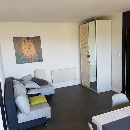 Apartment Les Marines De