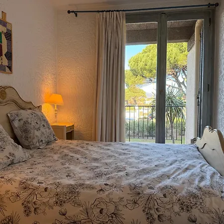 Apartment Les Marines De